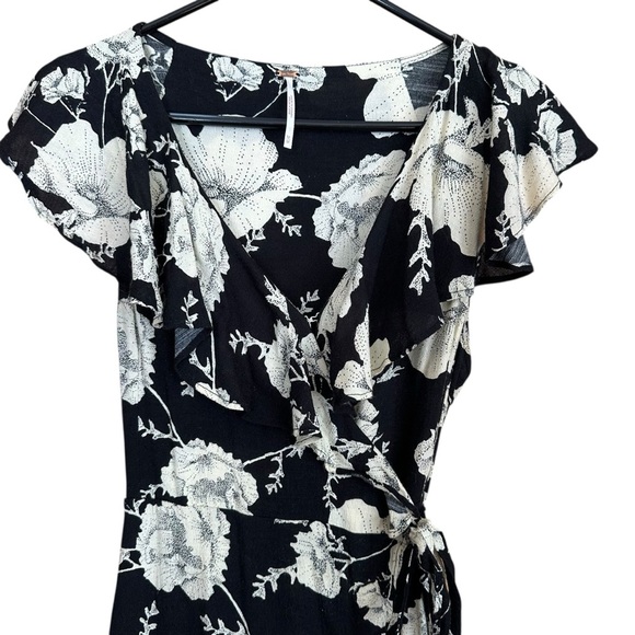 Free People French Quarter Floral Ruffle Wrap Mini Dress M - Picture 3 of 11